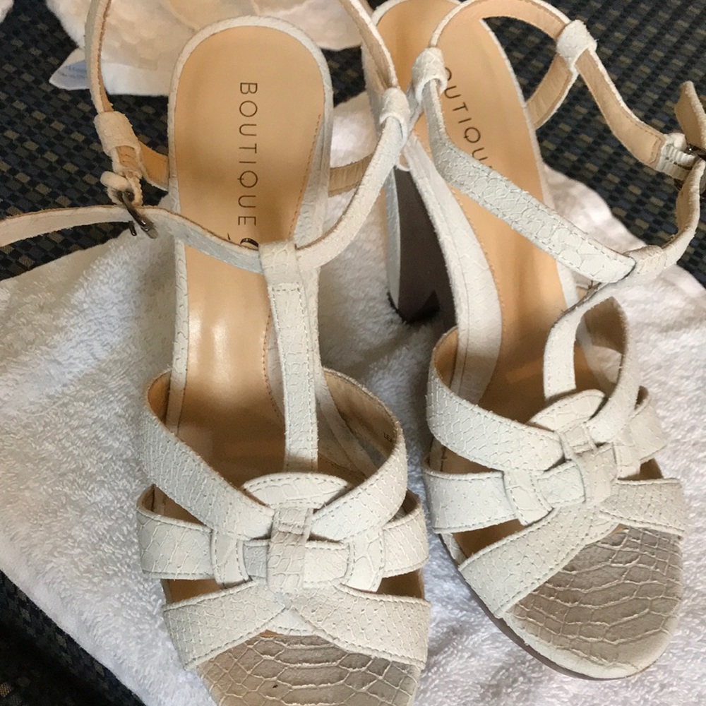 Sandal